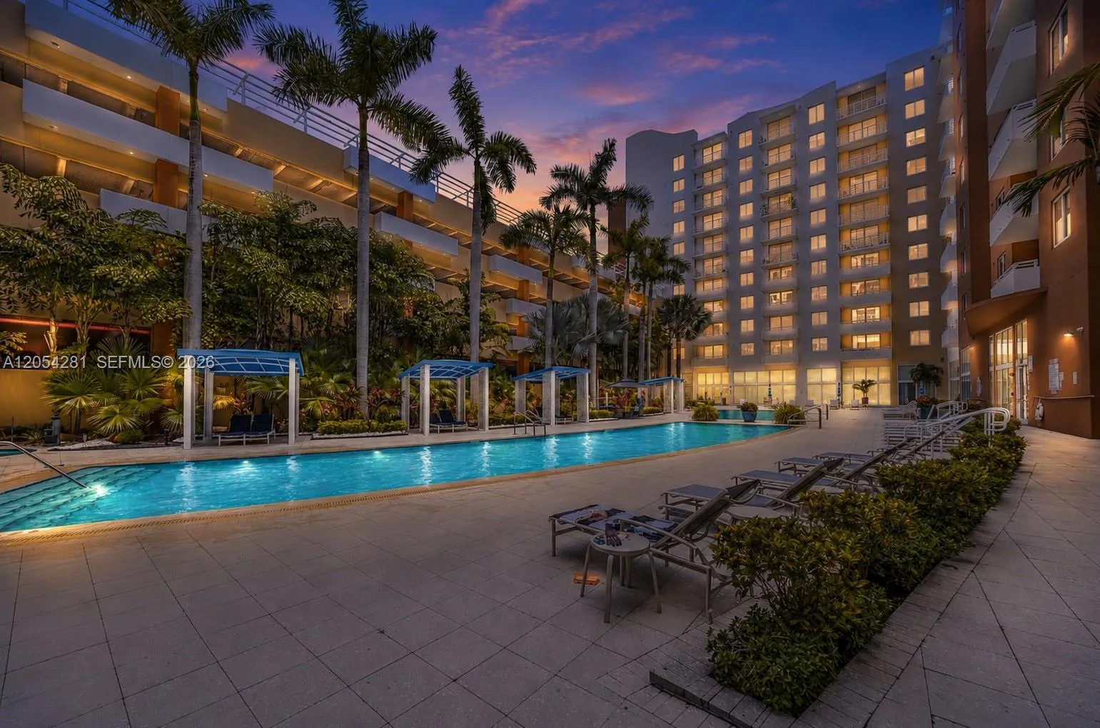 2775 NE 187th St # 318, Aventura, FL 33180
