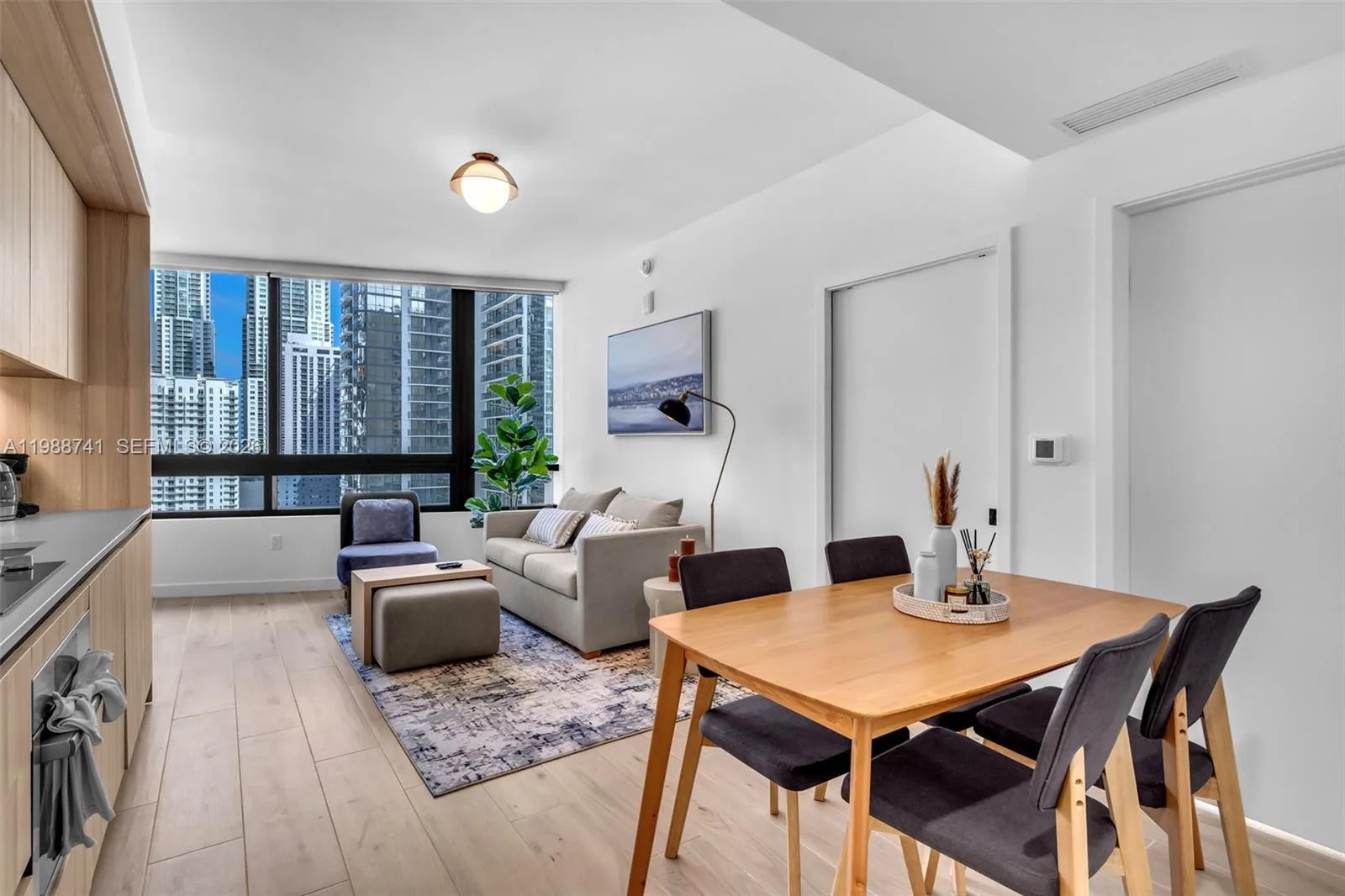 225 N Miami Ave # 1709, Miami, FL 33131 photo 4