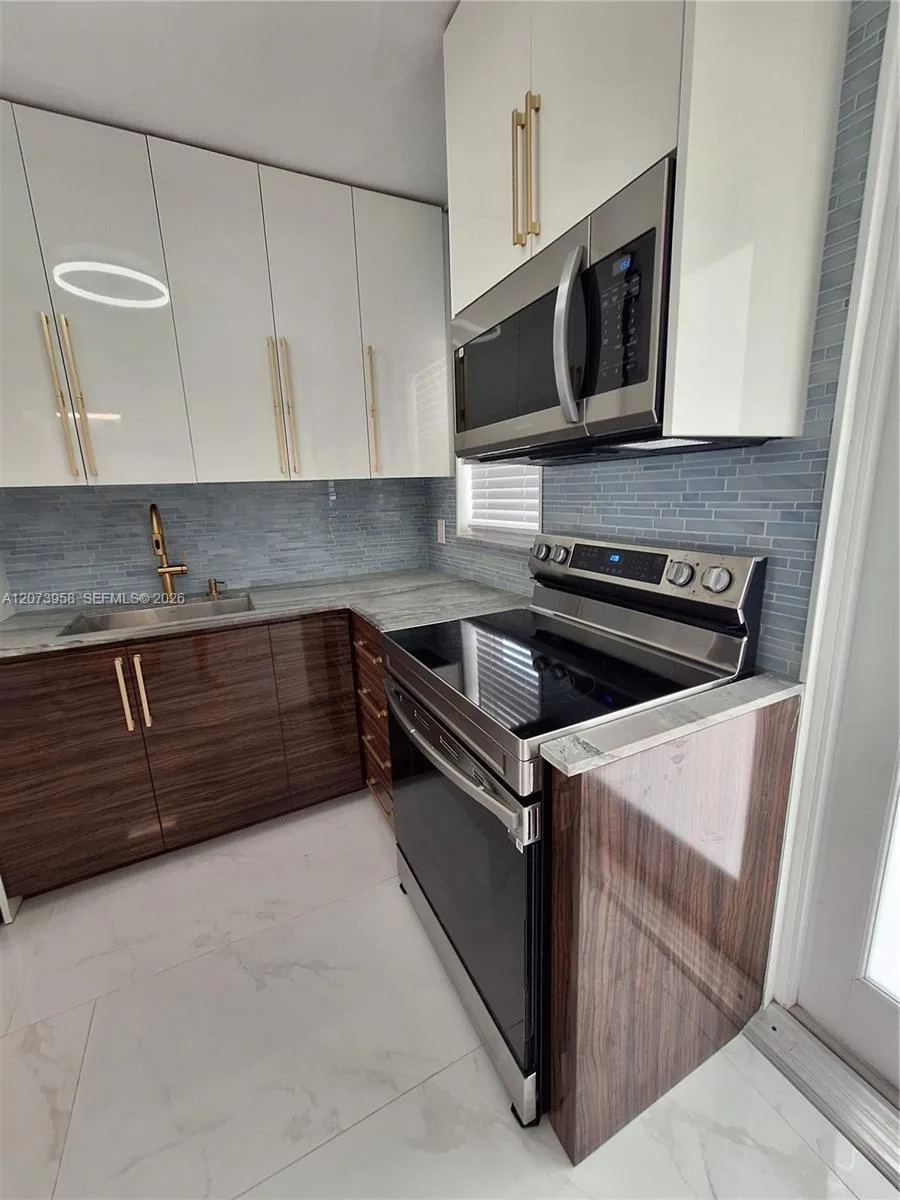 1420 Pennsylvania Ave # 409, Miami Beach, FL 33139 photo 5