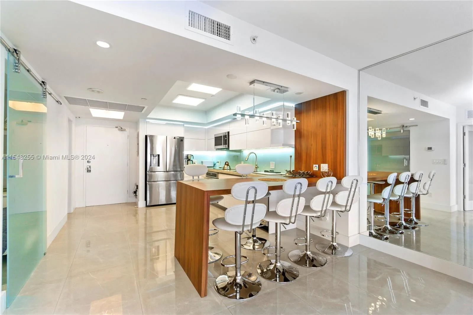 100 Lincoln Rd # 1602, Miami Beach, FL 33139 photo 2