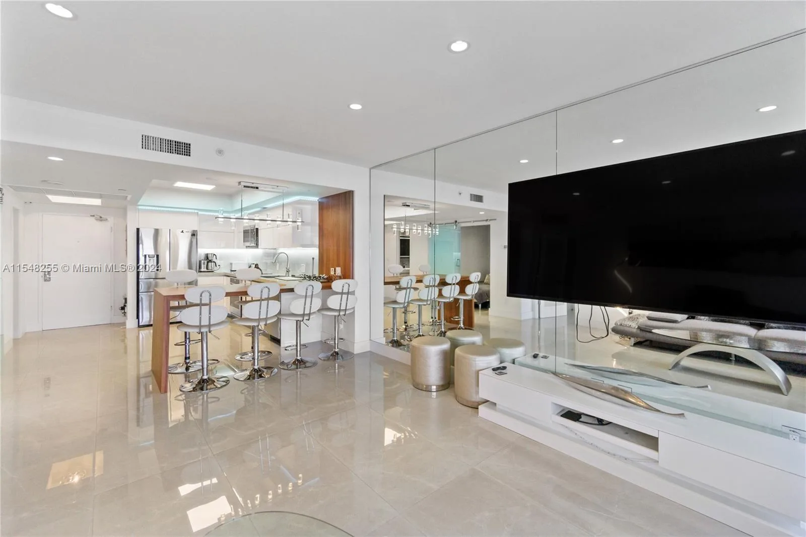 100 Lincoln Rd # 1602, Miami Beach, FL 33139 photo 4