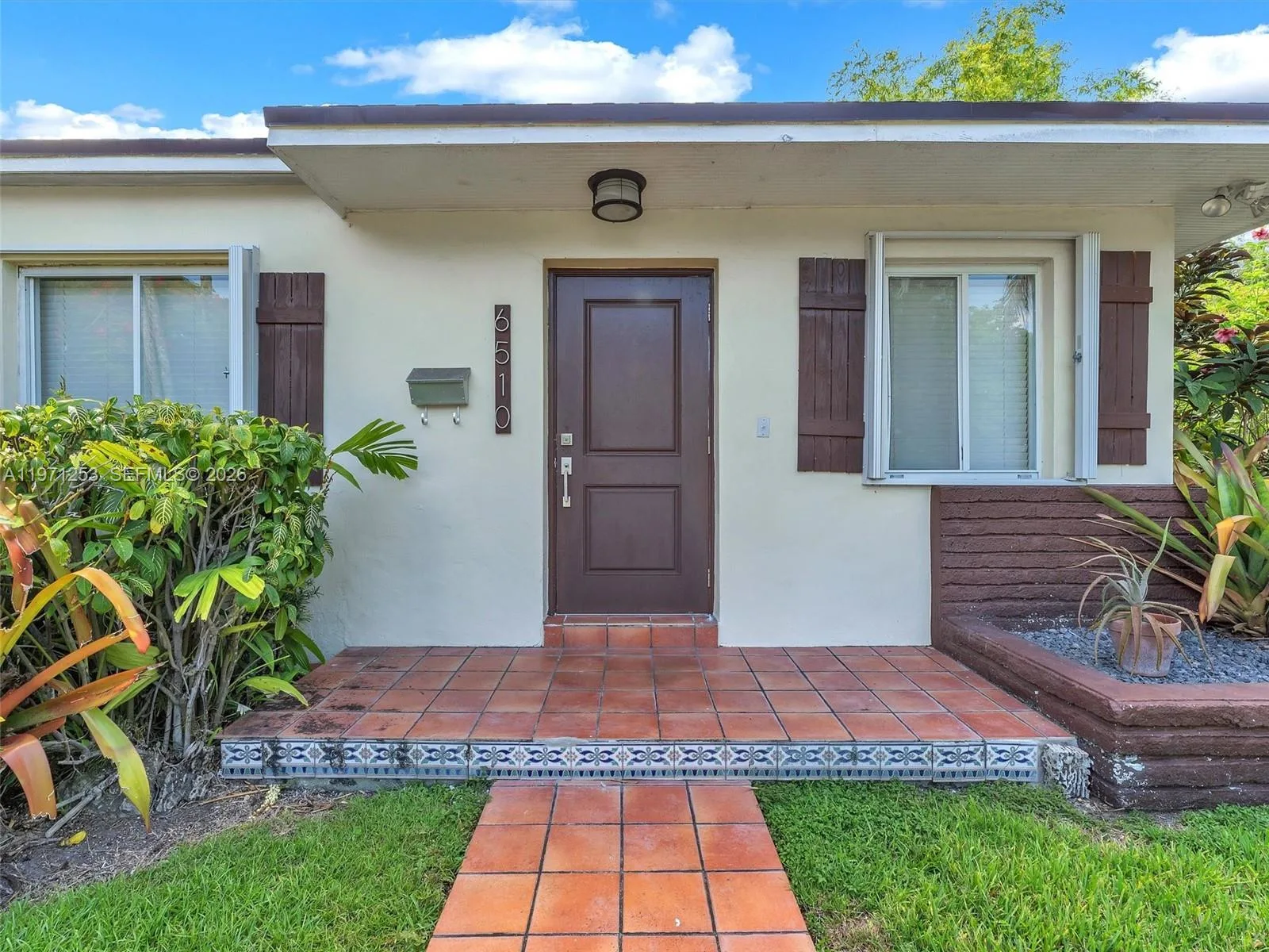 6510 SW 63rd Ct, South Miami, FL 33143