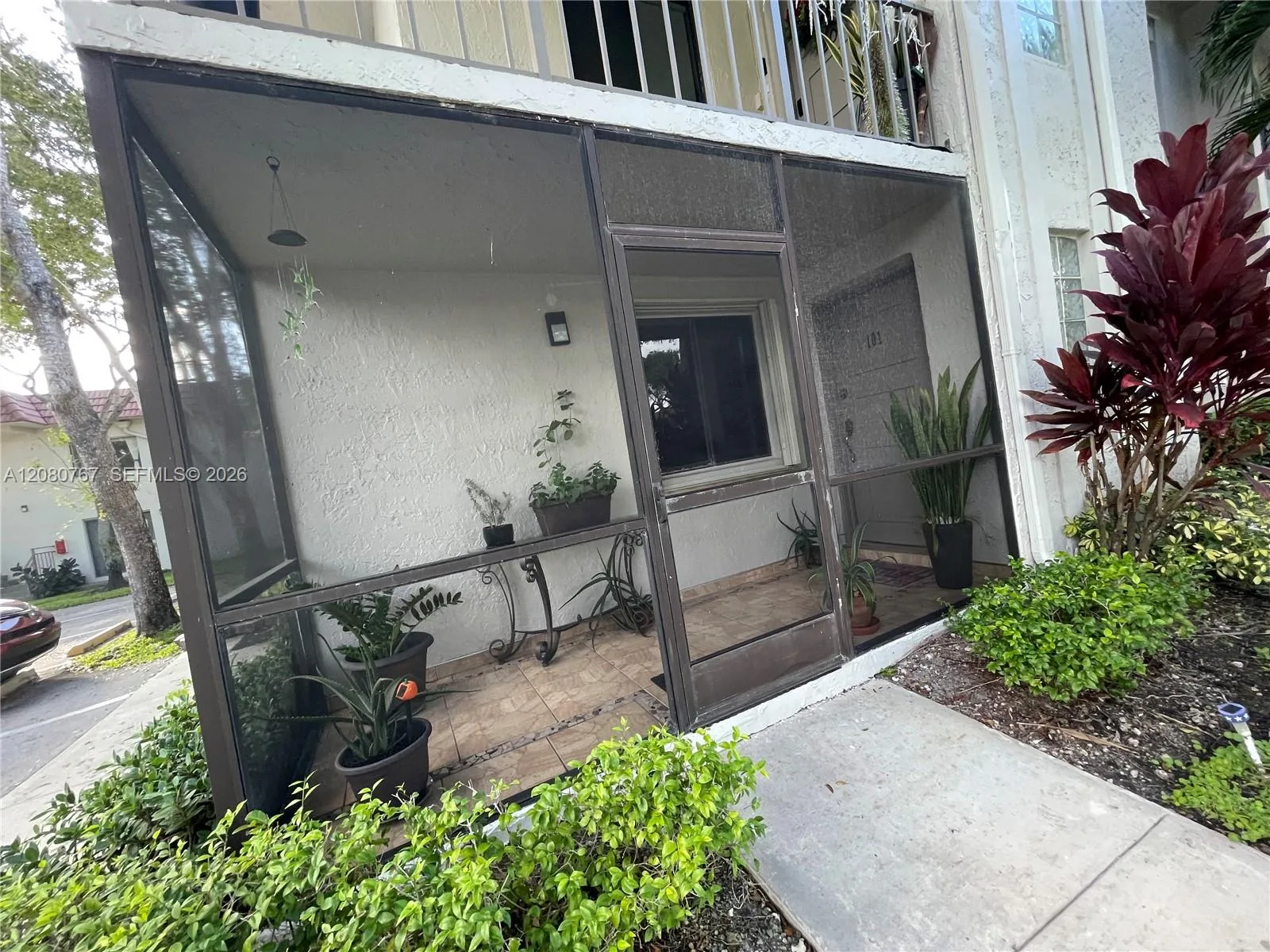16240 Laurel Dr # 101, Weston, FL 33326