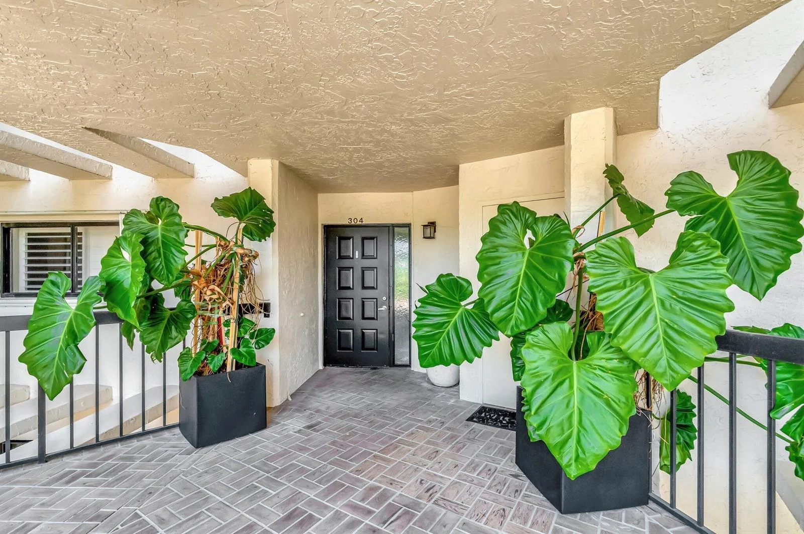 5279 S Fountains Dr S # 304, Lake Worth, FL 33467