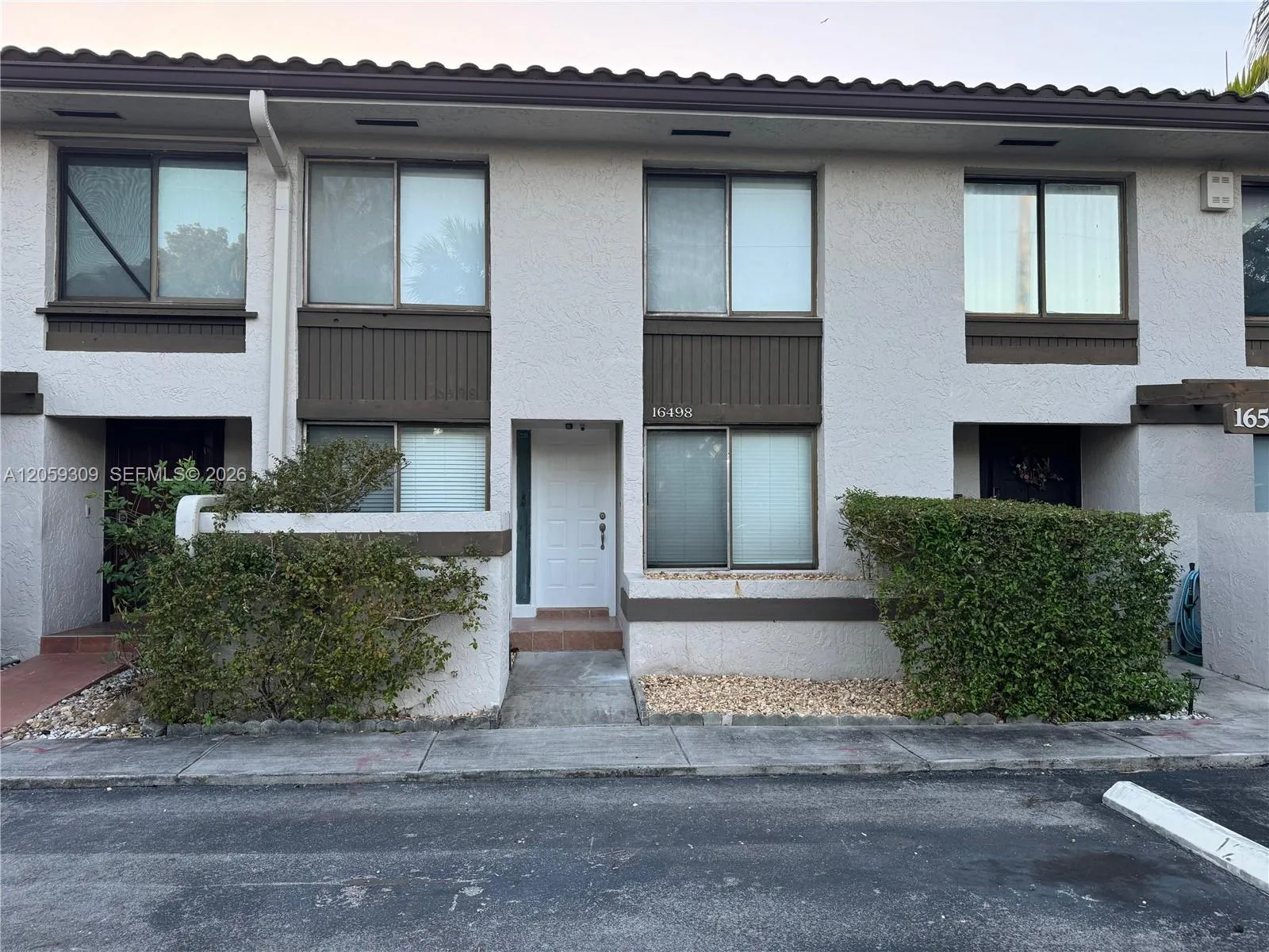 16498 NE 26th Ave # 12, North Miami Beach, FL 33160