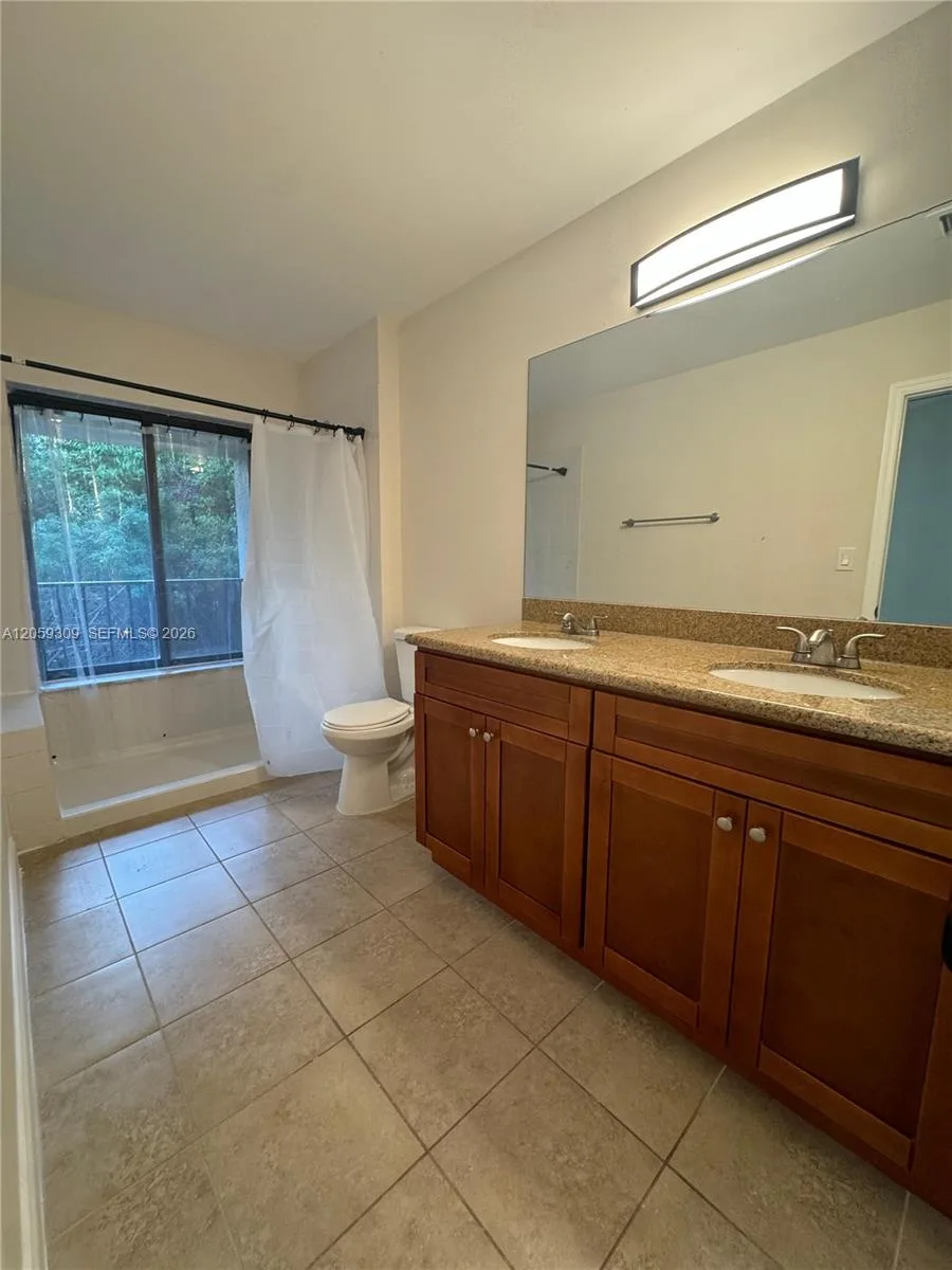 16498 NE 26th Ave # 12, North Miami Beach, FL 33160 photo 6