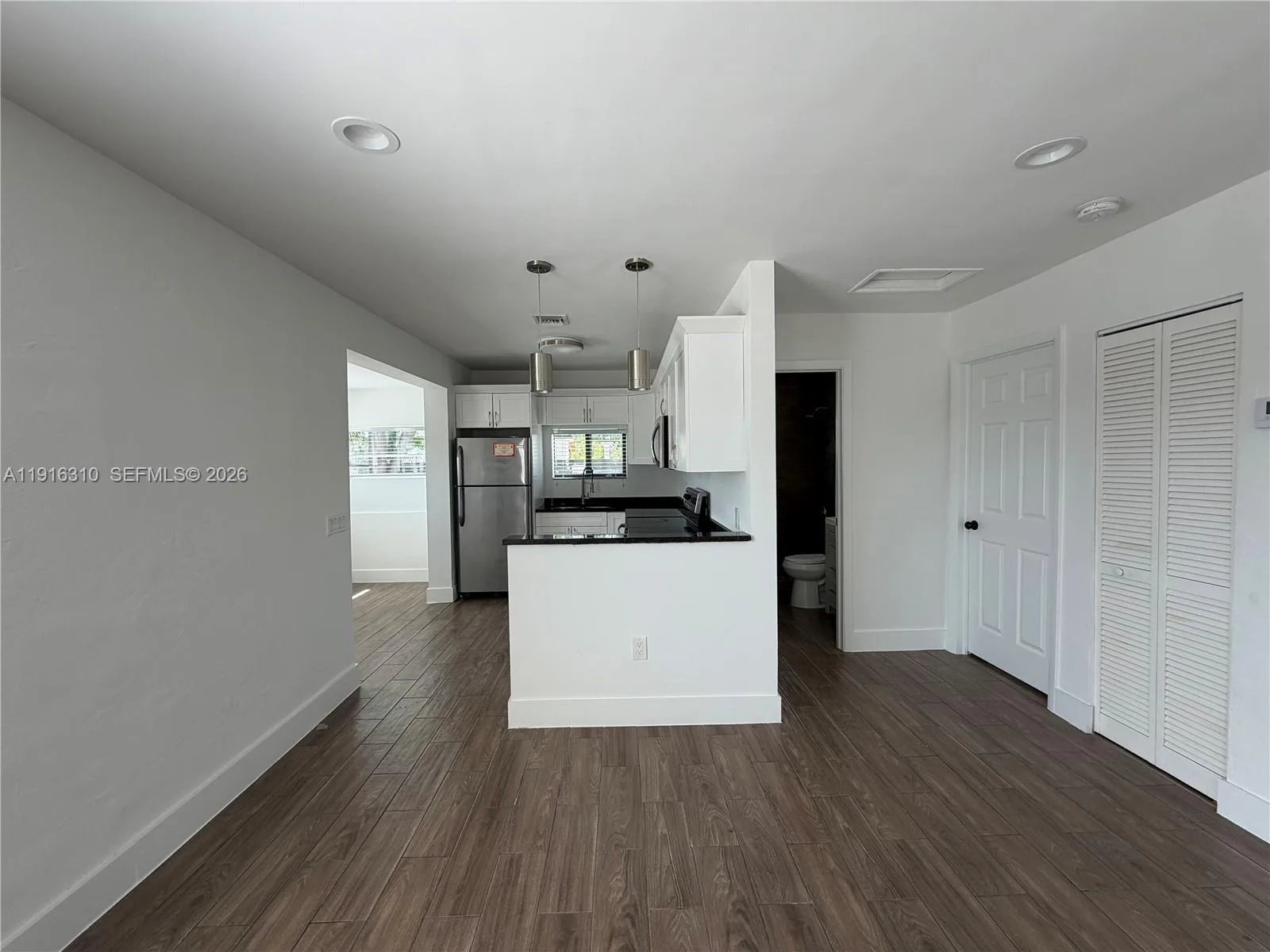 107 W Pembroke Rd, Hallandale Beach, FL 33009 photo 13
