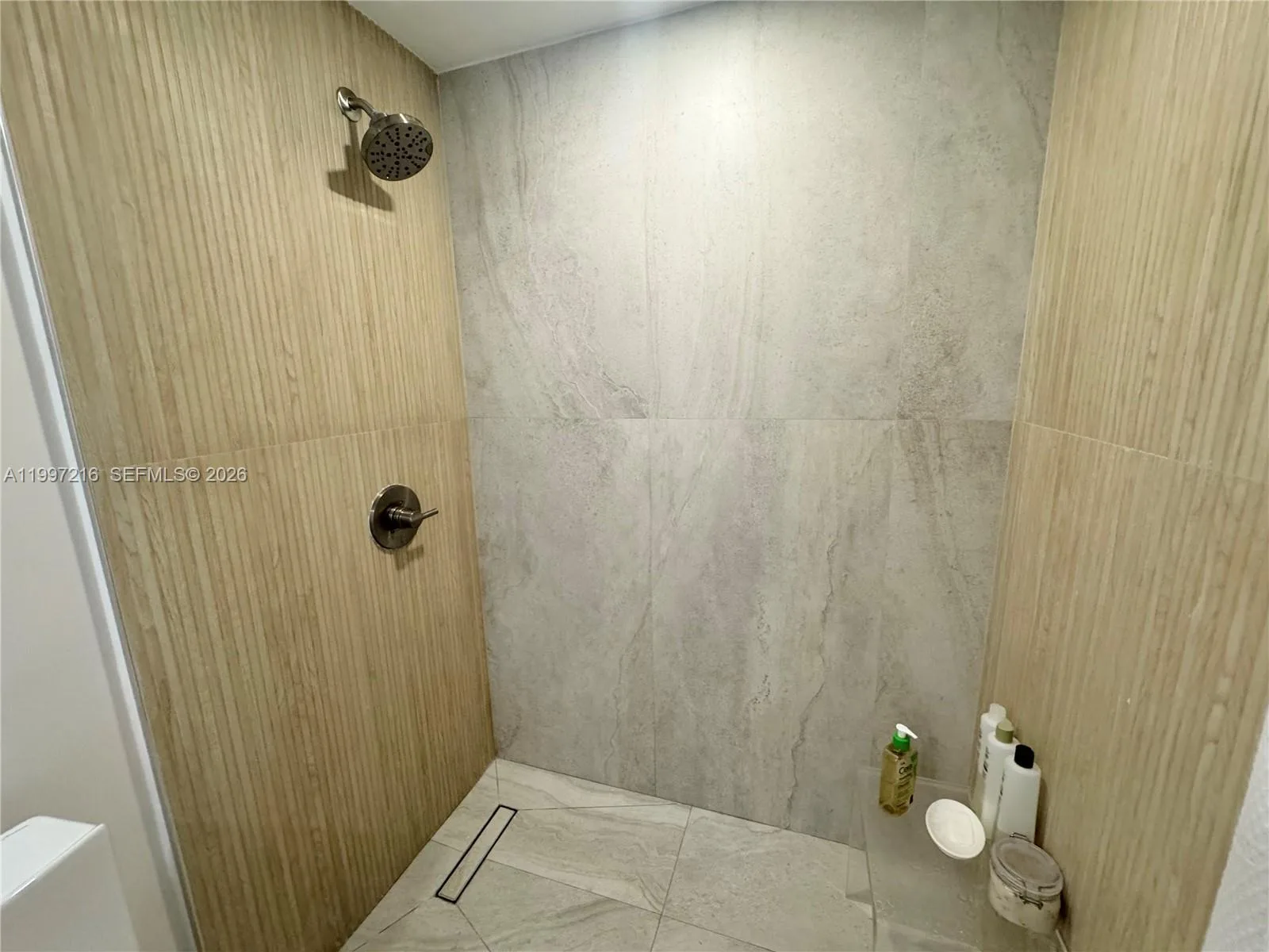 2899 Collins Ave # 424, Miami Beach, FL 33140 photo 10
