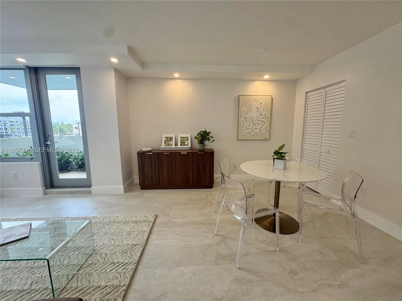 2899 Collins Ave # 424, Miami Beach, FL 33140 photo 4