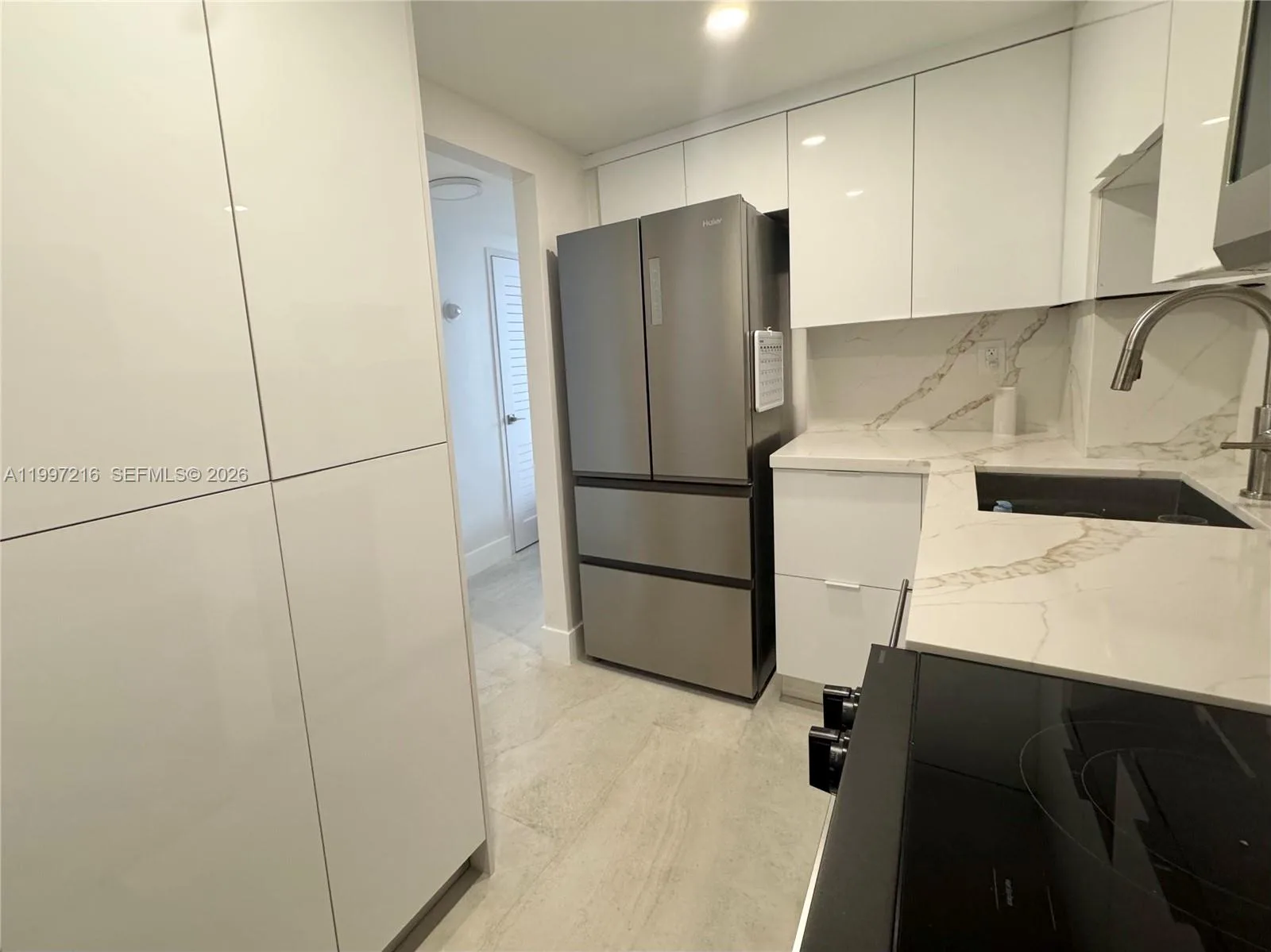 2899 Collins Ave # 424, Miami Beach, FL 33140 photo 6