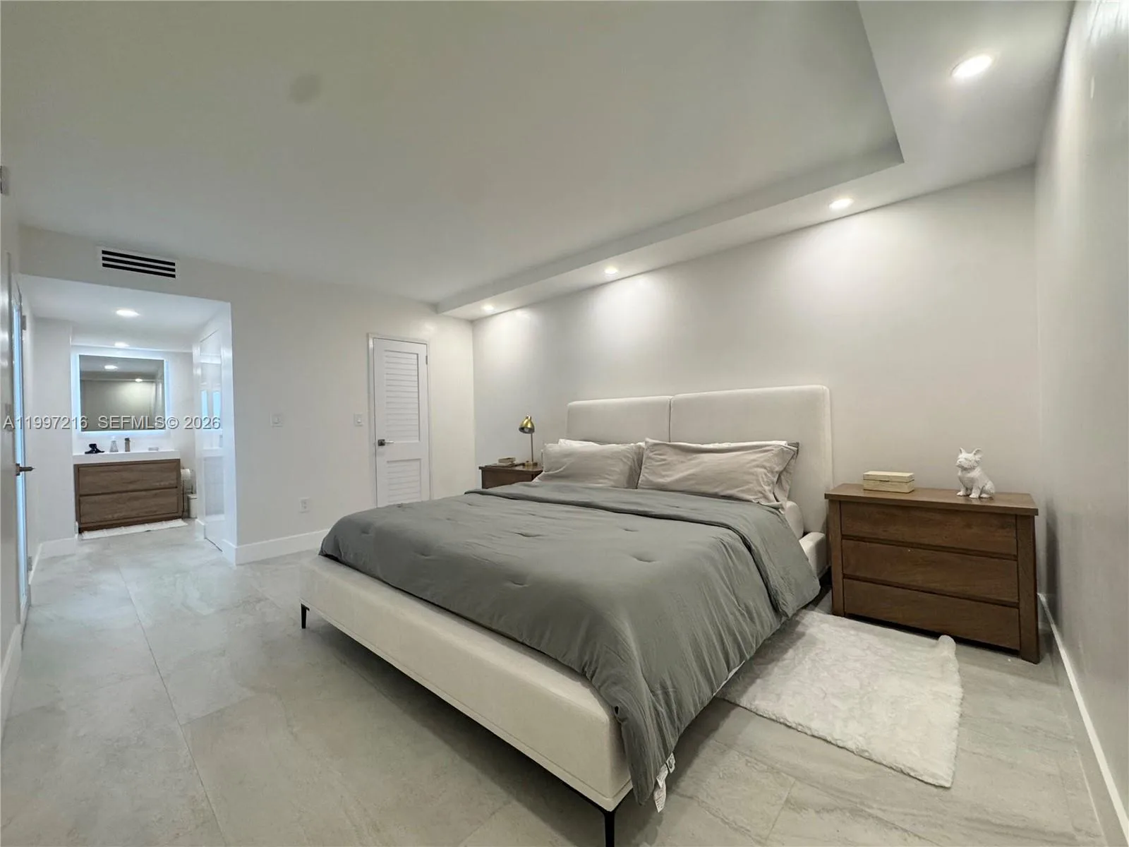 2899 Collins Ave # 424, Miami Beach, FL 33140 photo 7