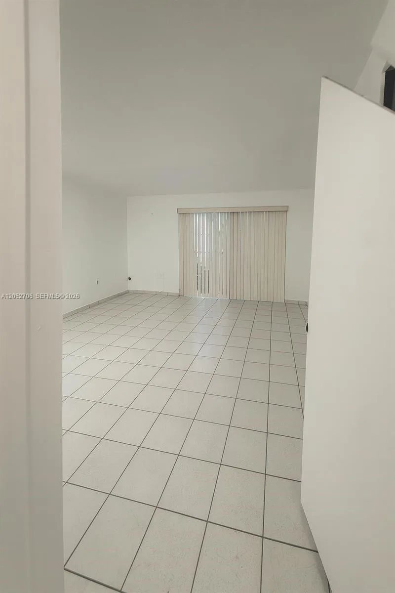 8170 NW 10th St # 2, Miami, FL 33126 photo 2
