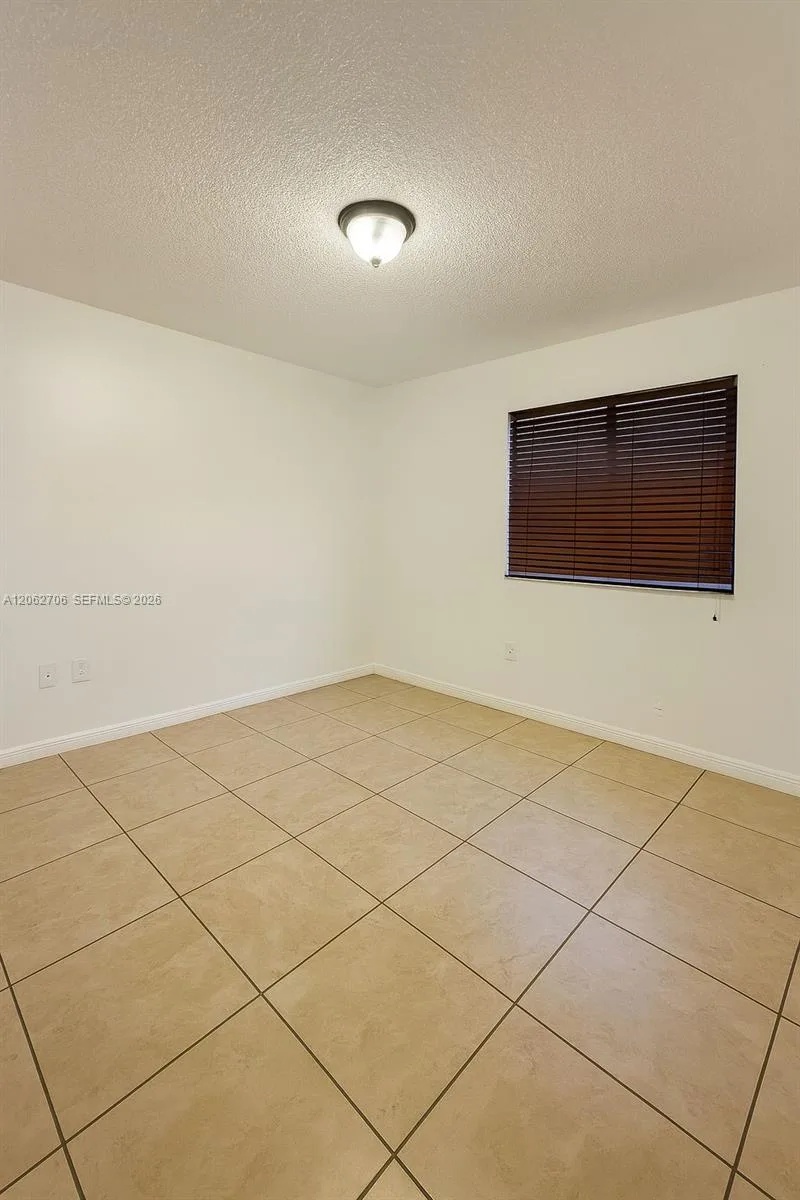 8170 NW 10th St # 2, Miami, FL 33126 photo 5