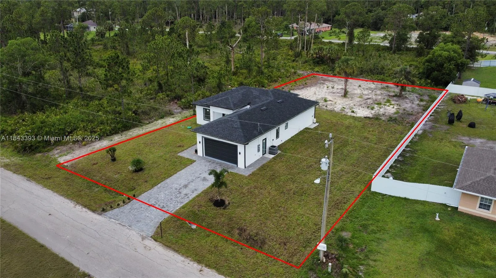 417 Leroy Ave, Lehigh Acres, FL 33972 photo 2