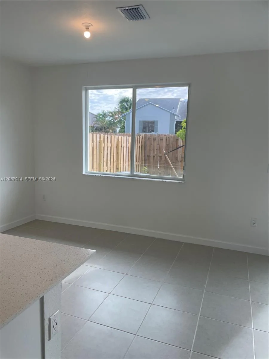 1351 SE 7th Ter, Homestead, FL 33034 photo 10
