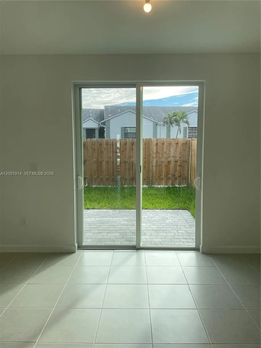 1351 SE 7th Ter, Homestead, FL 33034 photo 11