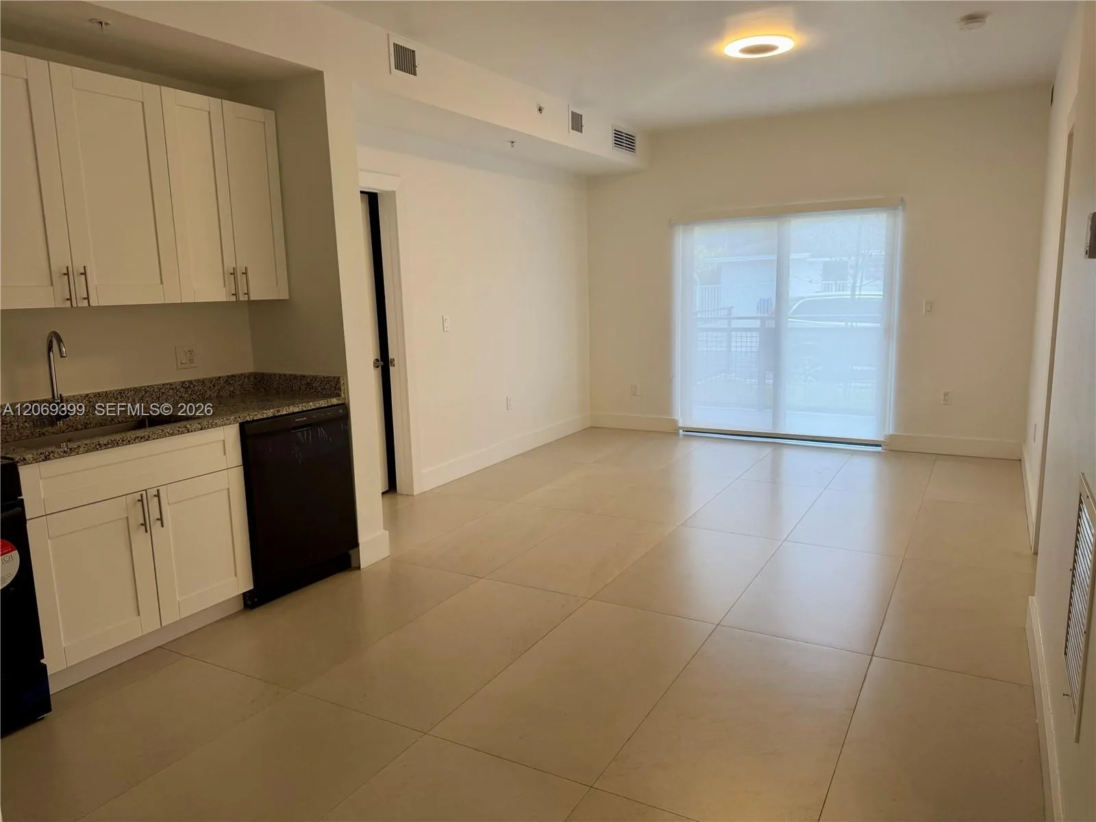 2641 NW 24th Ct # 203, Miami, FL 33142 — zdjęcie 2