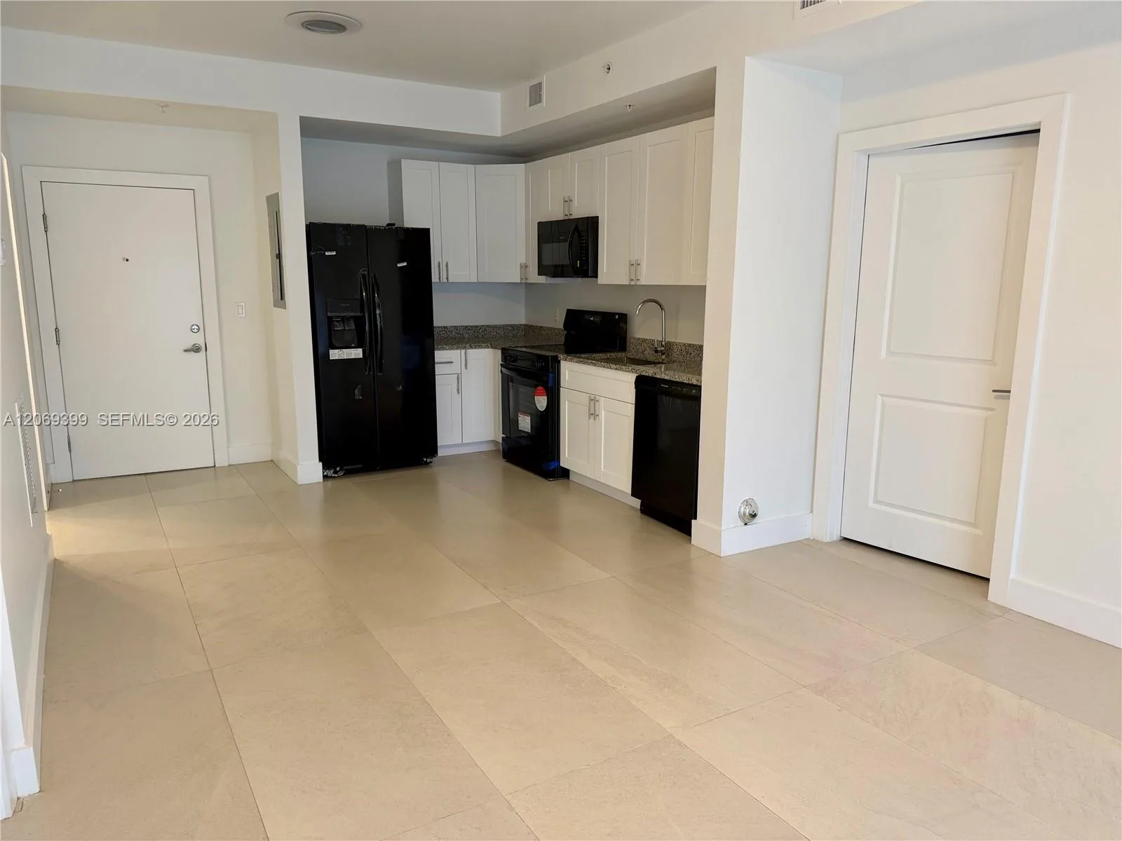 2641 NW 24th Ct # 203, Miami, FL 33142 — zdjęcie 3