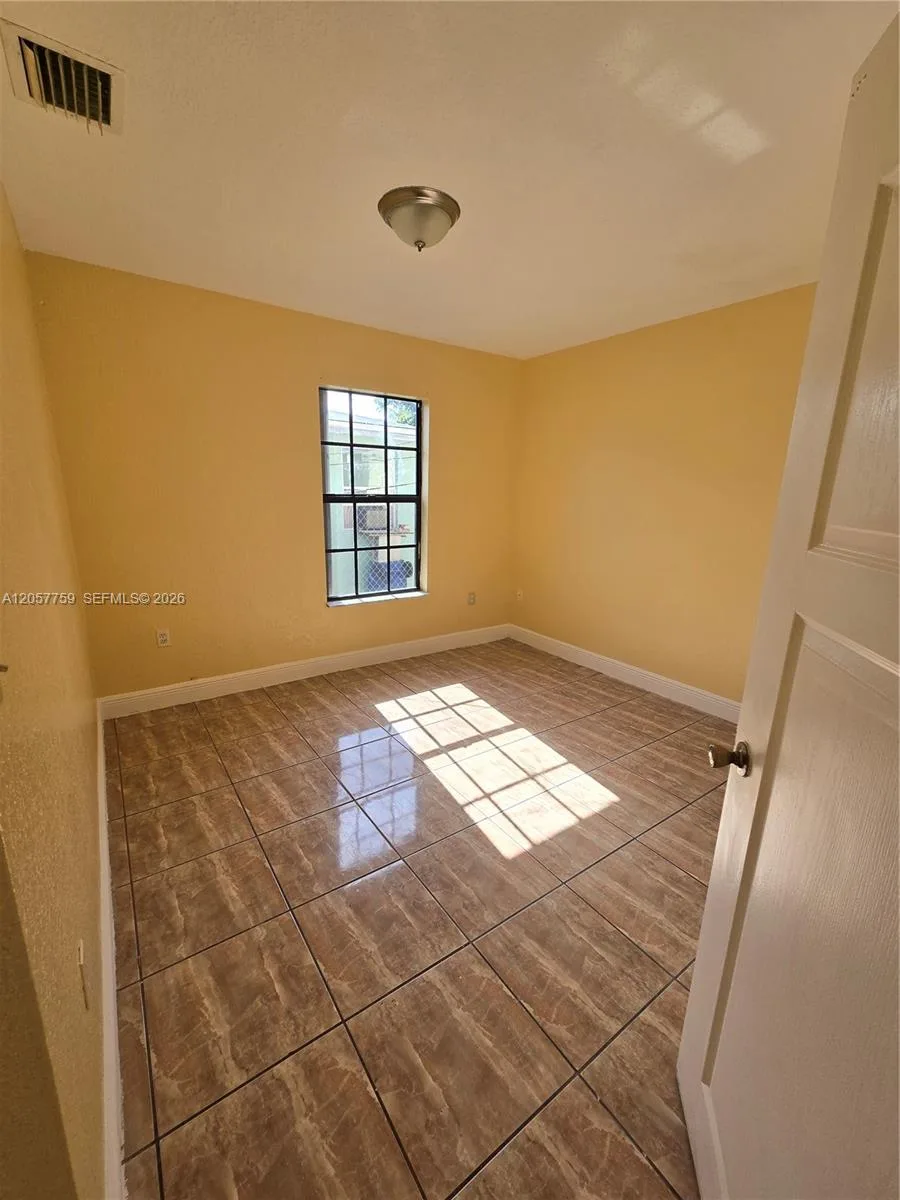 311 NW 97th St # 311, Miami, FL 33150 photo 7
