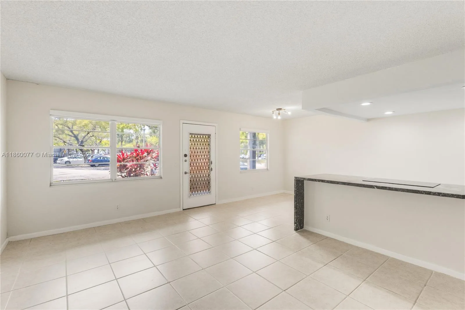 251 SW 132 way # 114H, Pembroke Pines, FL 33027 photo 7
