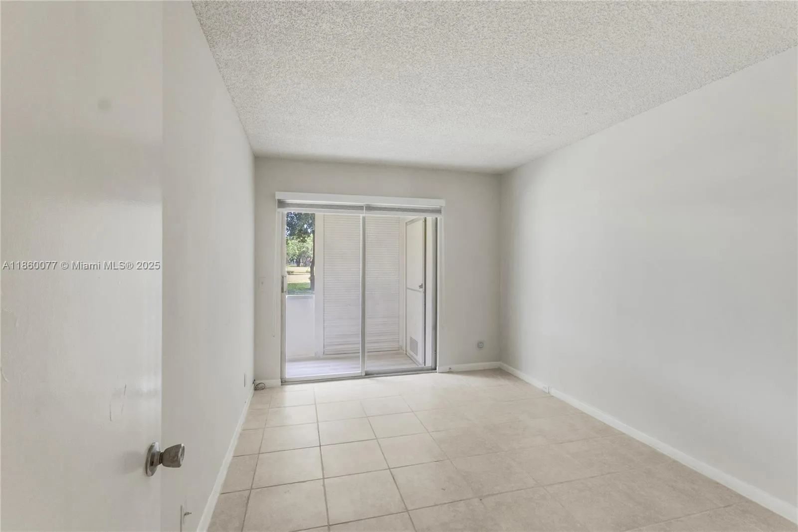 251 SW 132 way # 114H, Pembroke Pines, FL 33027 photo 8