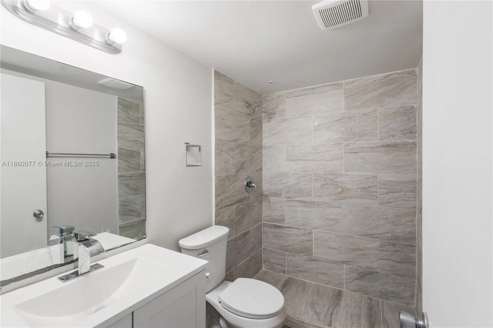 251 SW 132 way # 114H, Pembroke Pines, FL 33027 photo 9