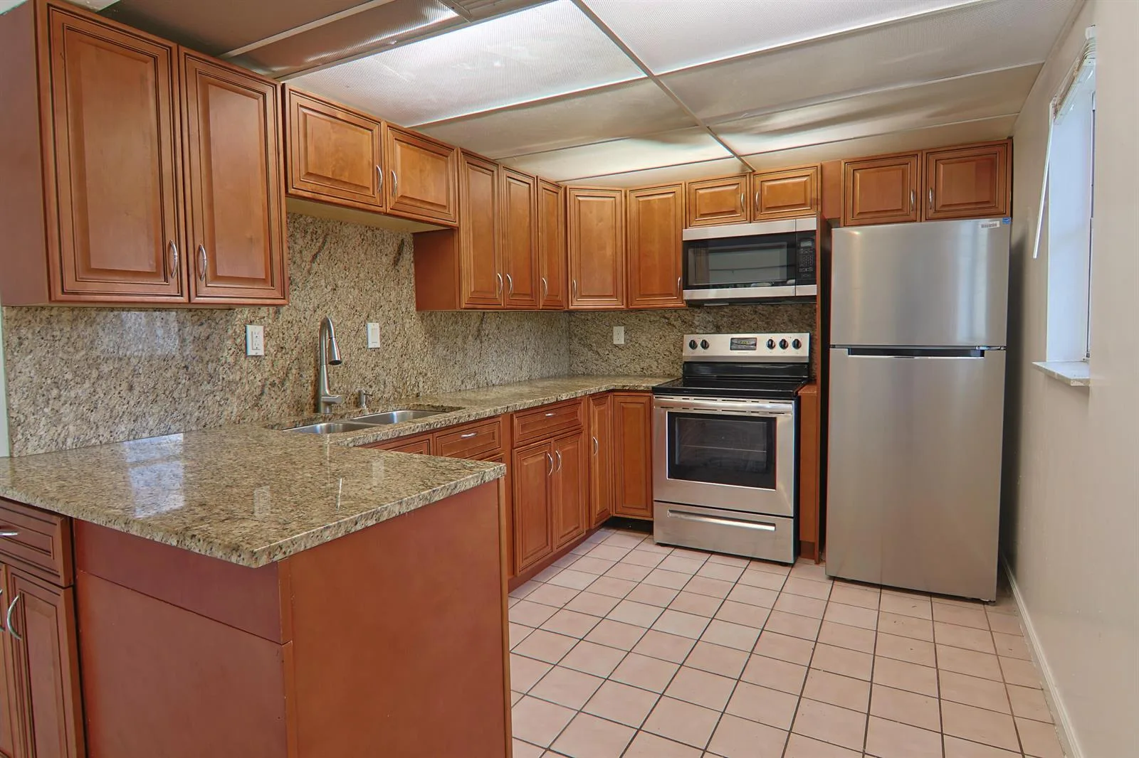 6636 SW 41st Street, Davie, FL 33314