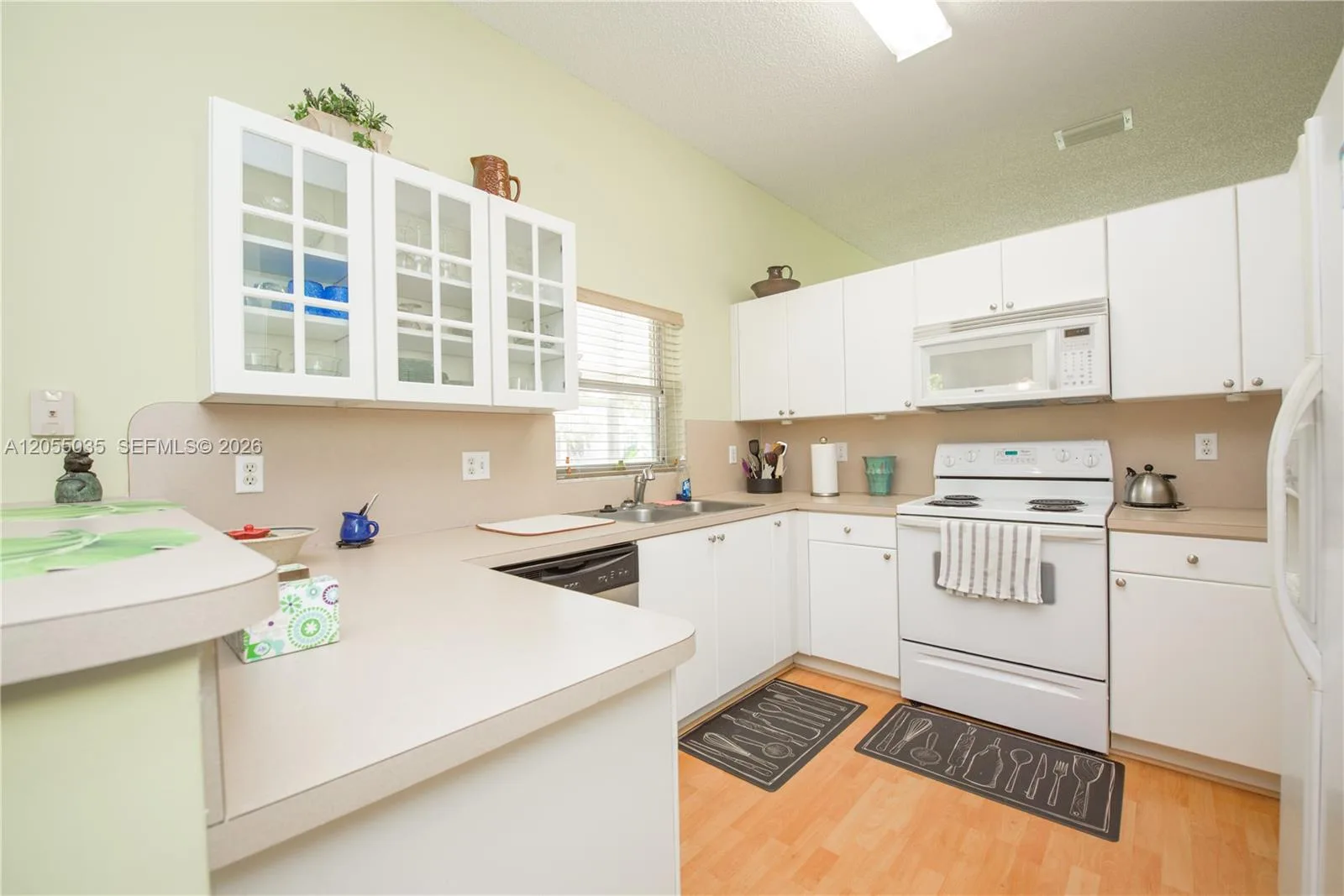 460 SE 24th Dr, Homestead, FL 33033 photo 10