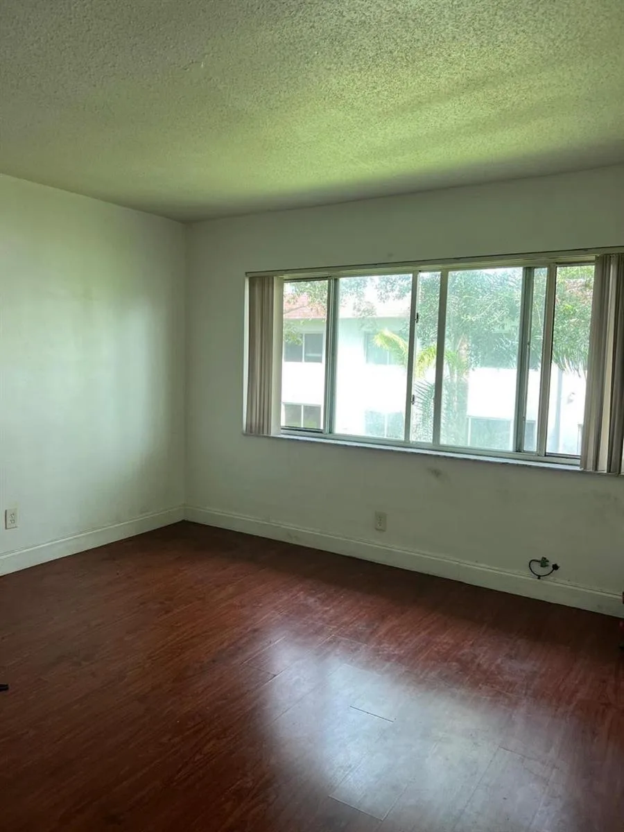 151 SE 6th Avenue # 12, Pompano Beach, FL 33060 photo 5
