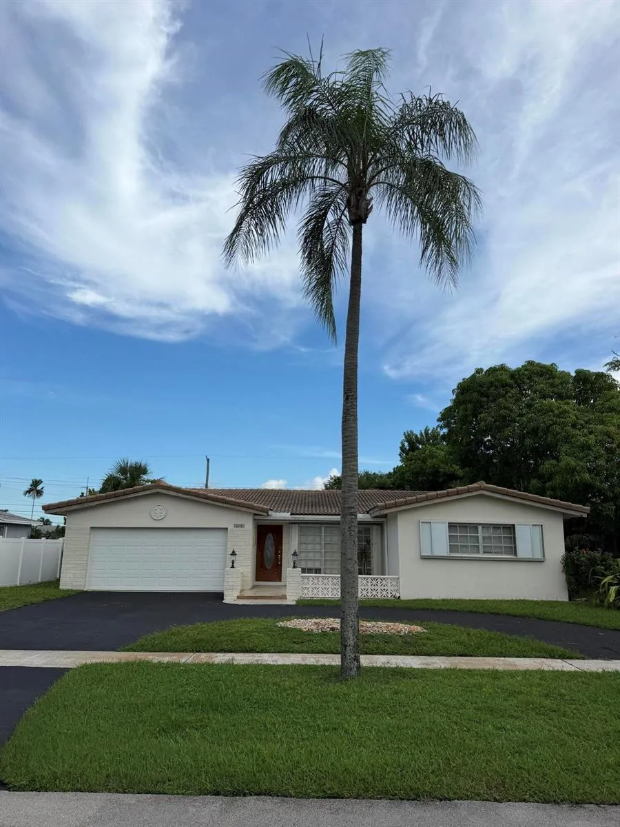 5501 MONROE Street, Hollywood, FL 33021