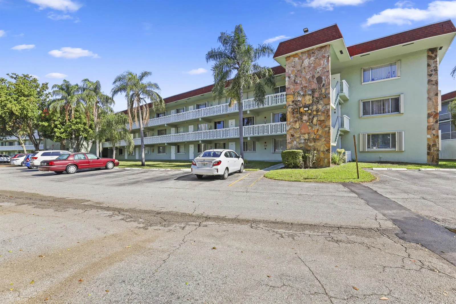 3100 Springdale Boulevard # 308, Palm Springs, FL 33461