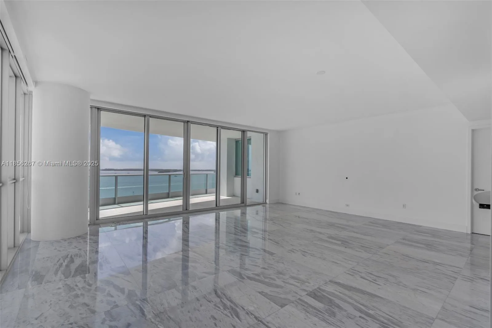 1331 Brickell Bay Dr # 1201, Miami, FL 33131 photo 8