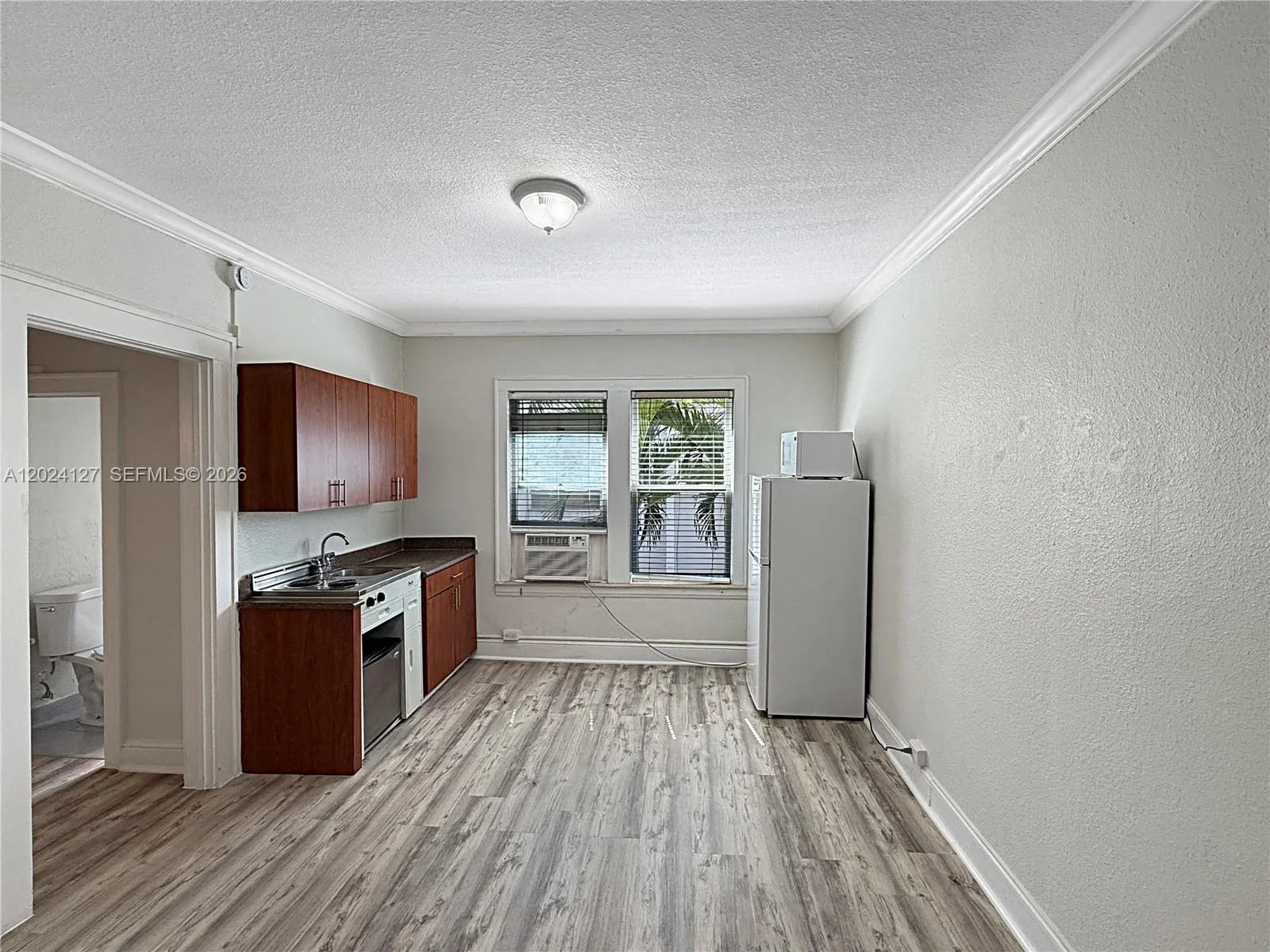 126 Mendoza Ave # 7A, Coral Gables, FL 33134 photo 4