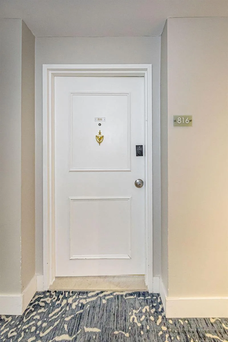 5601 Collins Avenue # 816, Miami Beach, FL 33140 photo 2