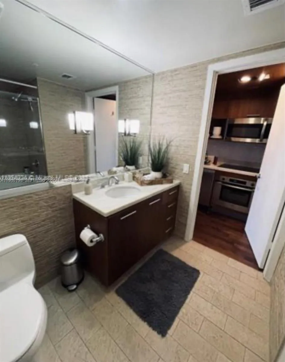 50 Biscayne Blvd # 607, Miami, FL 33132 photo 9