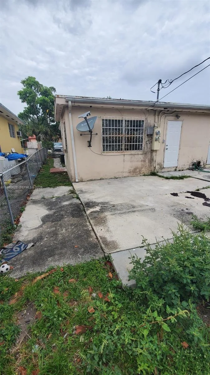 2980 NW 91st St # 1, Miami, FL 33147 photo 3