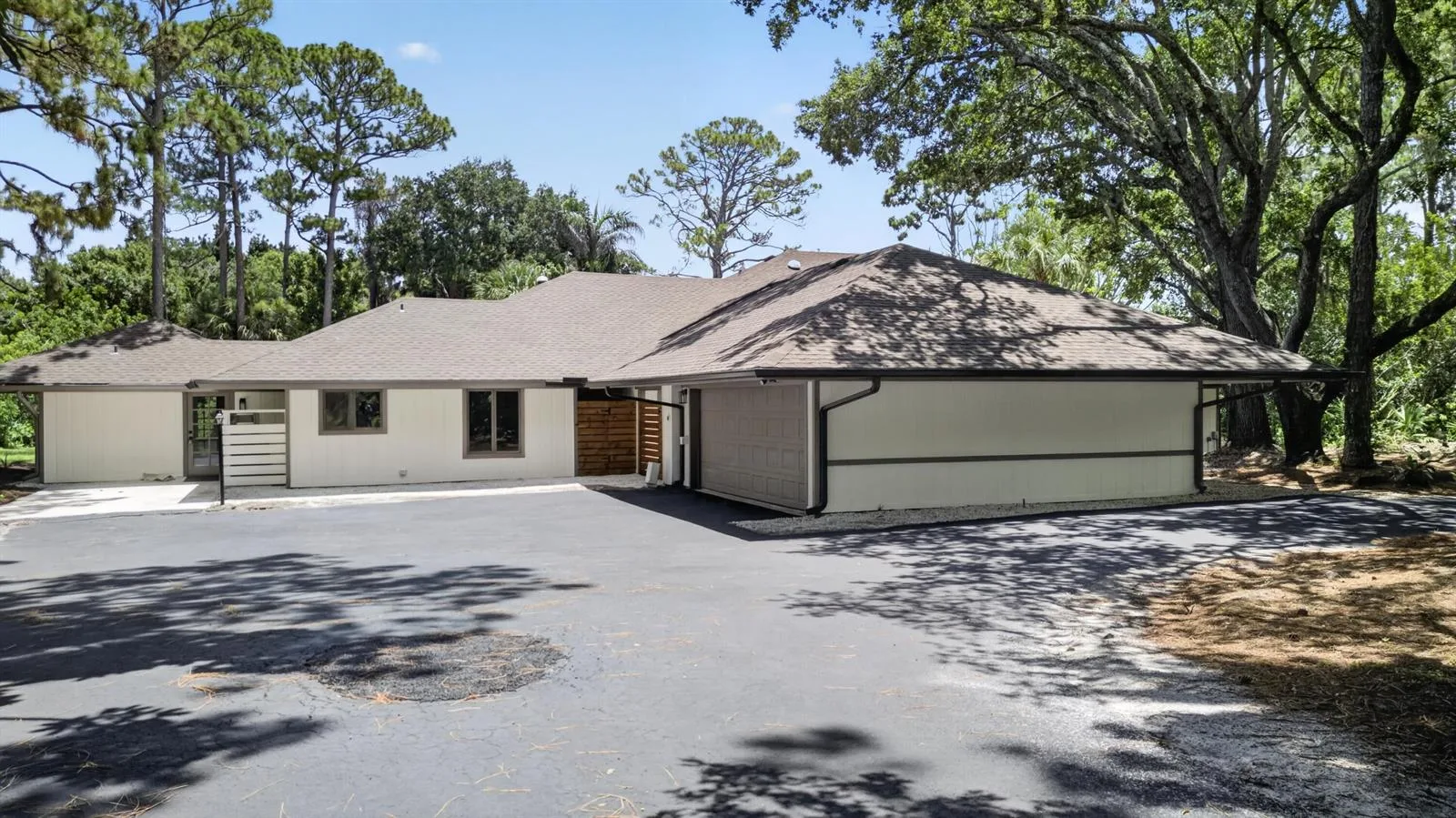 1975 SW Saint Andrews Drive, Palm City, FL 34990