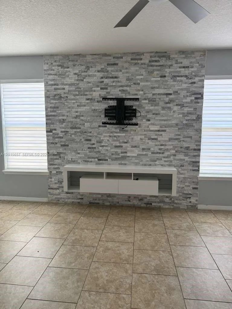 173 Tracy Circle, Winter Haven, FL 33884 photo 4