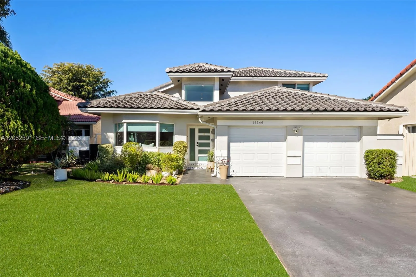18146 NW 61st Pl, Hialeah, FL 33015