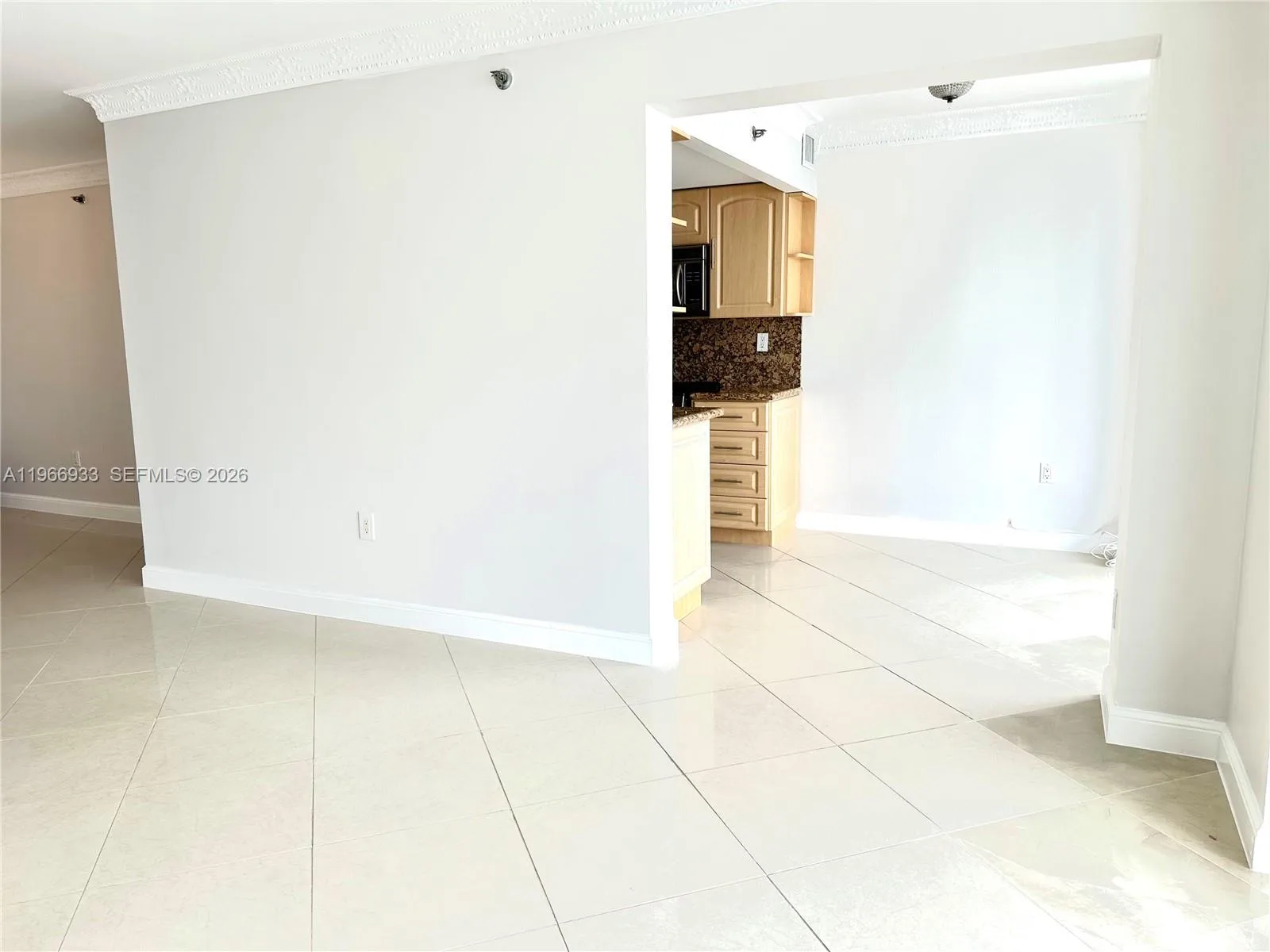 210 174th St # 2411, Sunny Isles Beach, FL 33160 photo 5