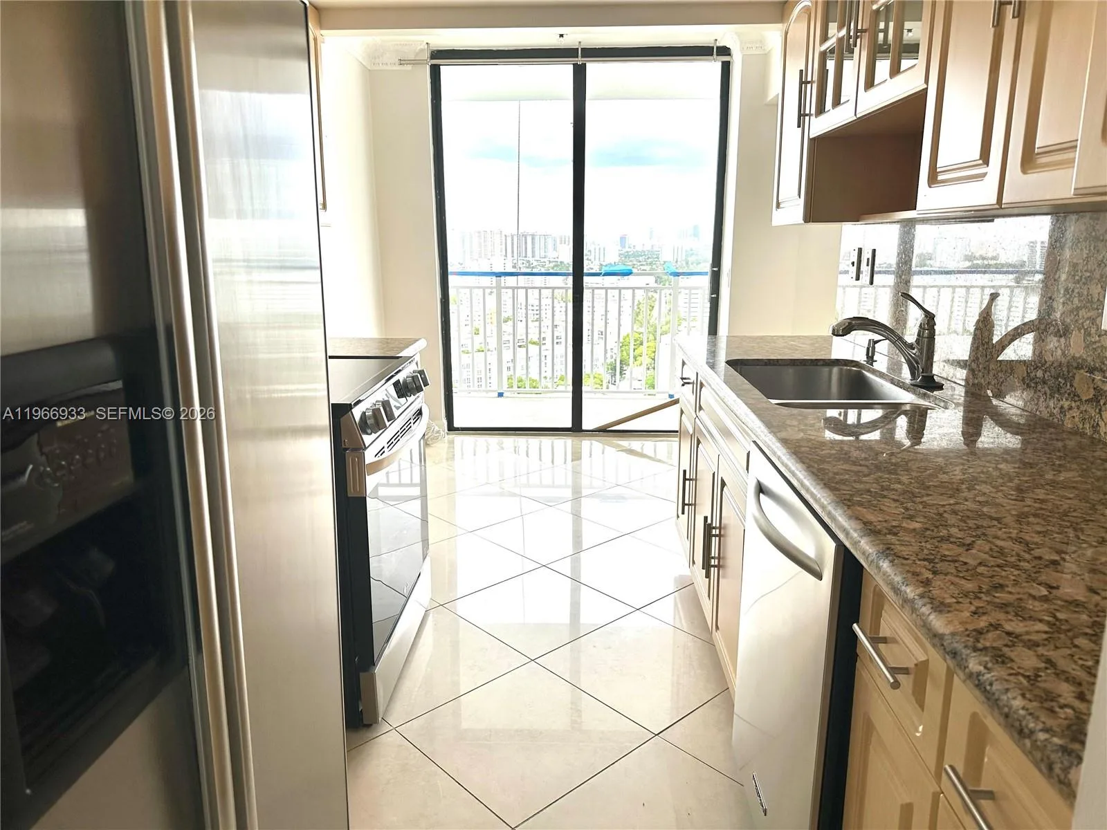 210 174th St # 2411, Sunny Isles Beach, FL 33160 photo 7