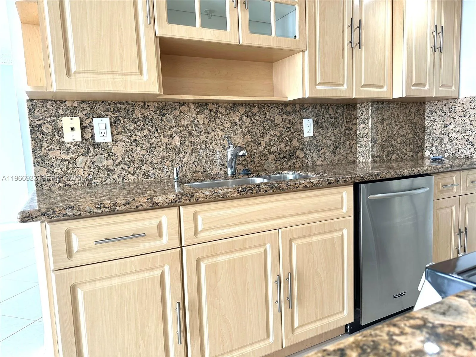 210 174th St # 2411, Sunny Isles Beach, FL 33160 photo 8