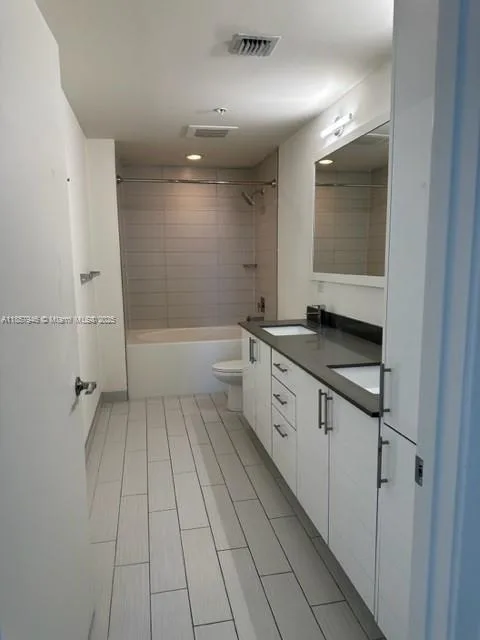 999 SW 1st Ave # 2307, Miami, FL 33130 photo 11