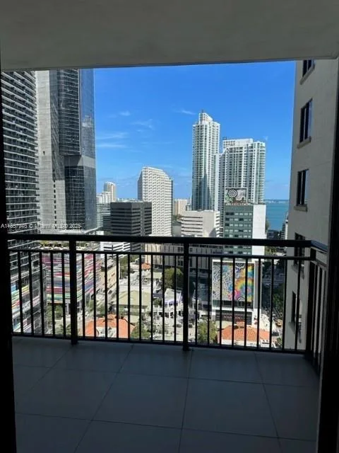 999 SW 1st Ave # 2307, Miami, FL 33130 photo 6