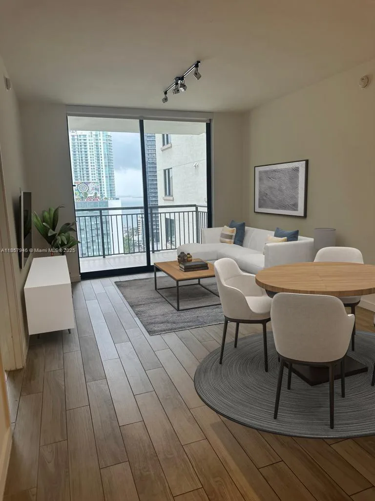 999 SW 1st Ave # 2307, Miami, FL 33130 photo 7