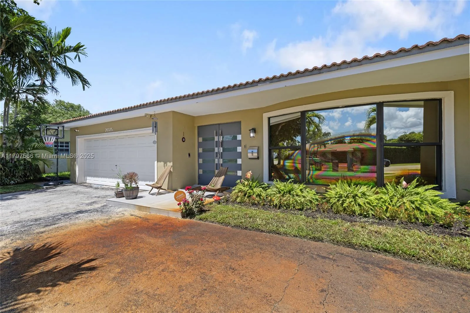 20375 NE 22nd Pl, Miami, FL 33180 photo 4