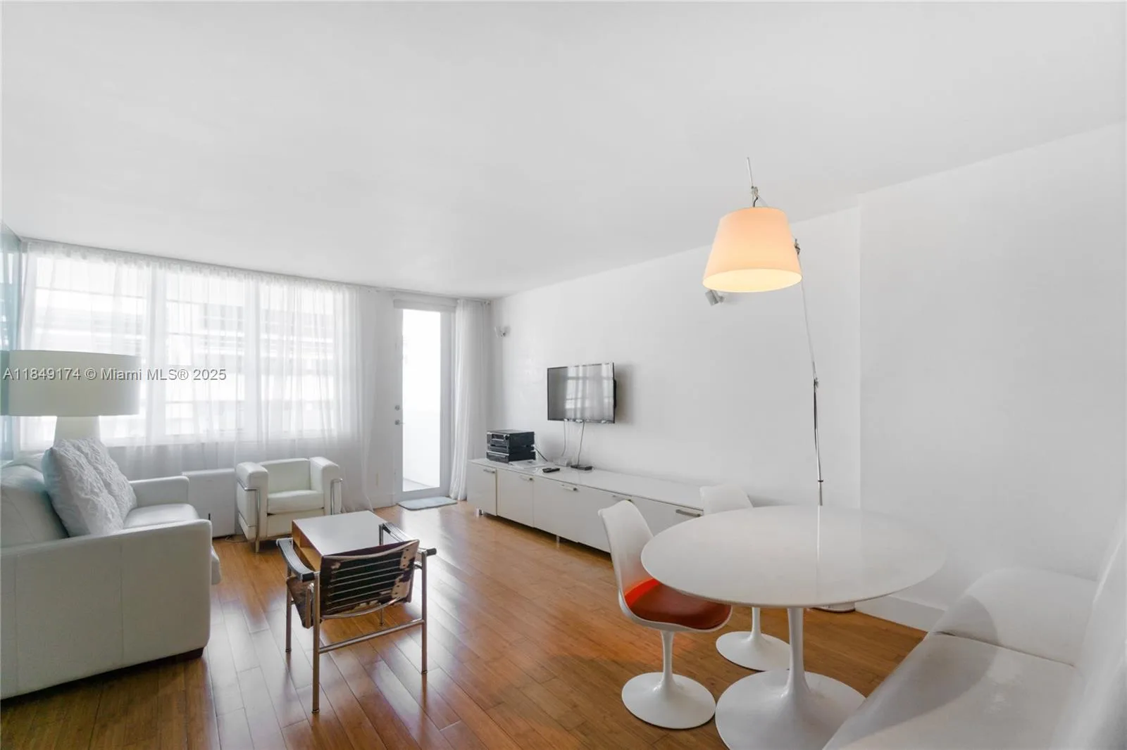 100 Lincoln Rd # 923, Miami Beach, FL 33139 photo 2
