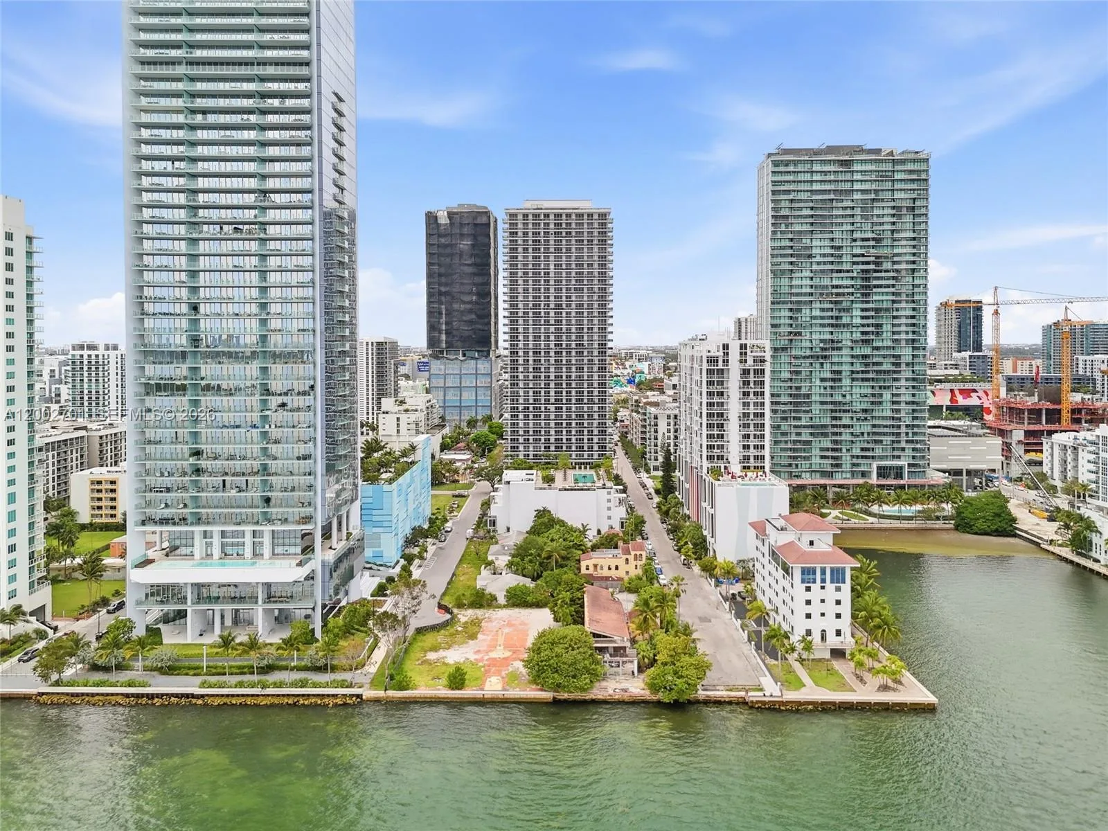 600 NE 27th St # 1002, Miami, FL 33137