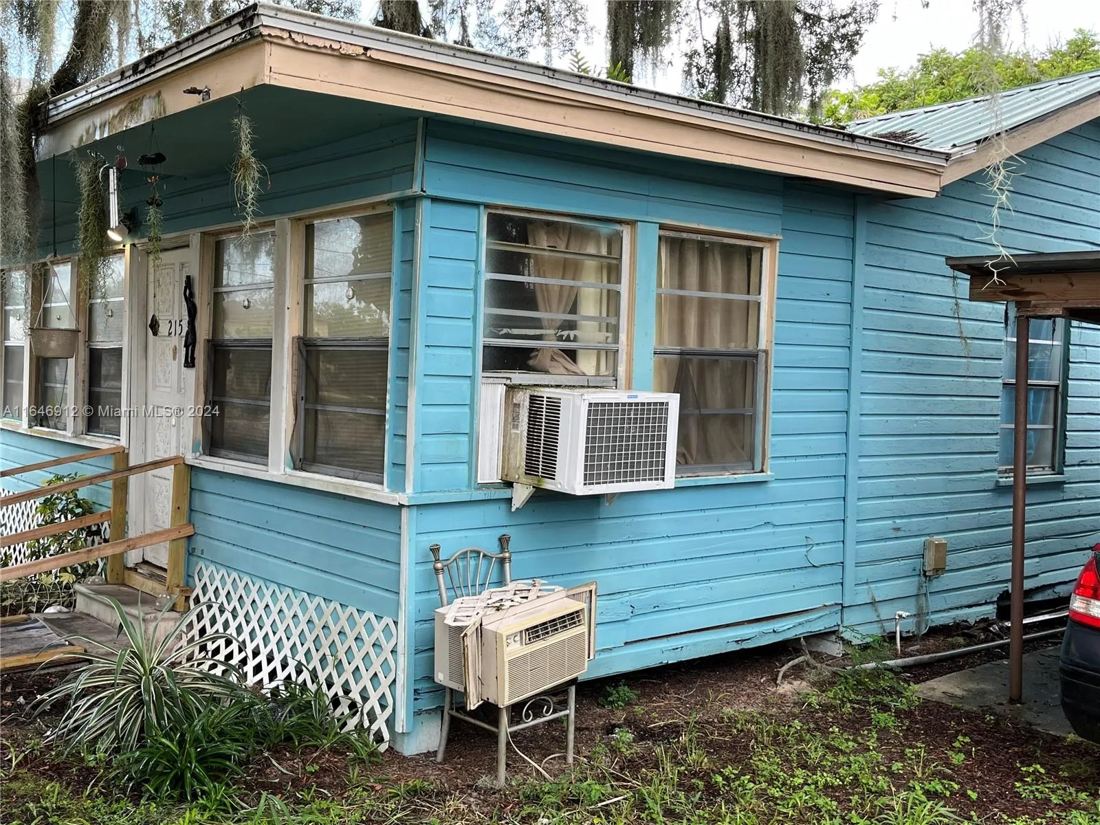 215 Peach Street, Sebring, FL 33870
