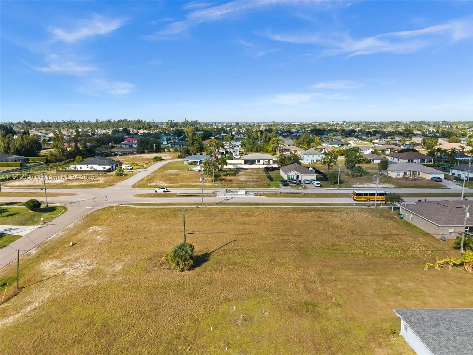 1414 SW Trafalgar PKWY, Cape Coral, FL 33914 photo 3